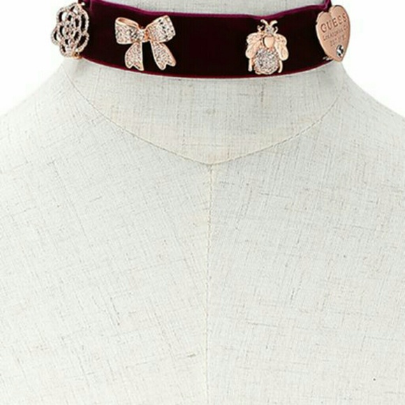 NIB 2 Womens GUESS Interchangeable Brooch Choker N - Picture 2 of 8